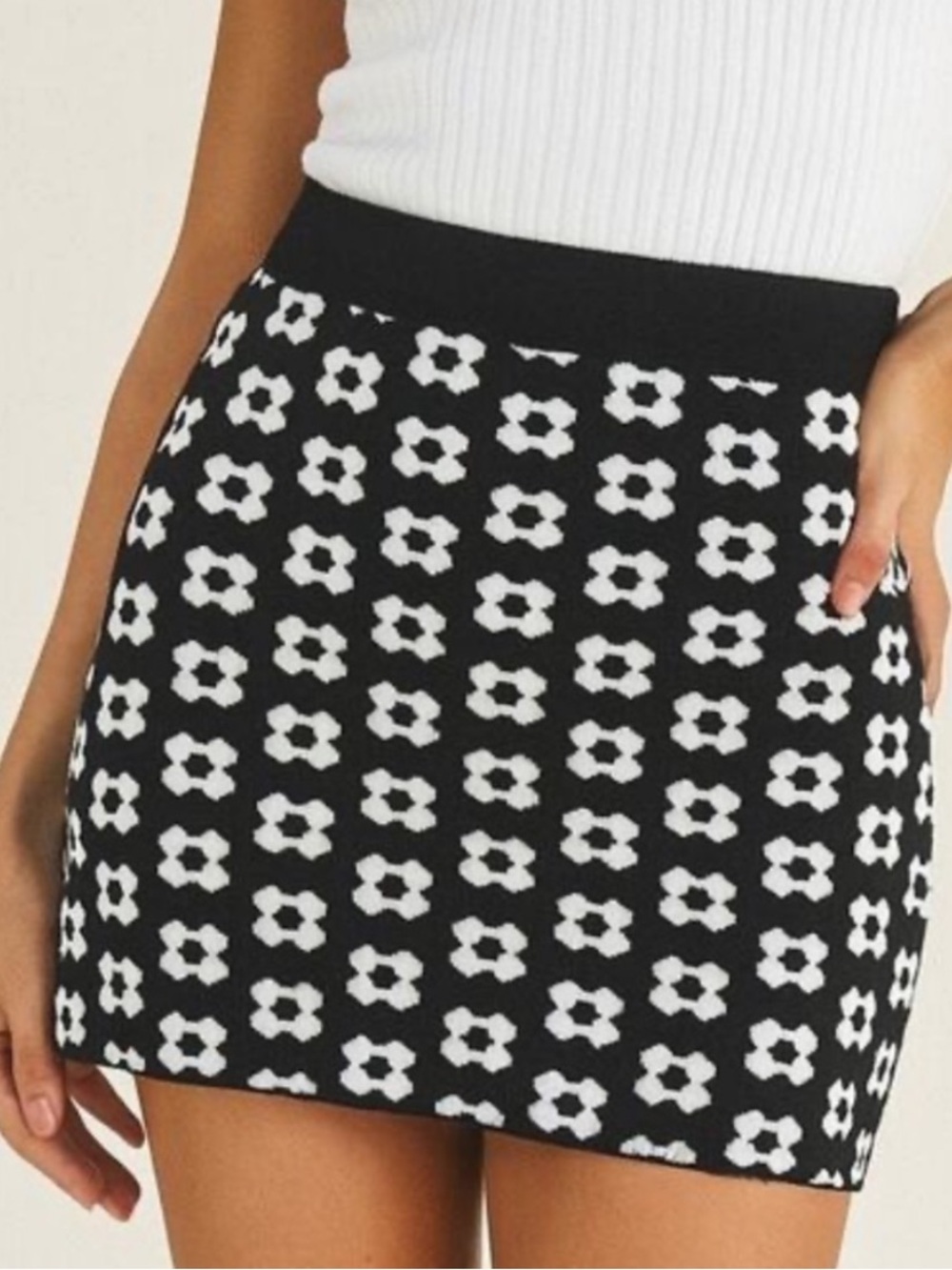 Princess‎ Polly Floral Knit Mini Skirt Black & White 6